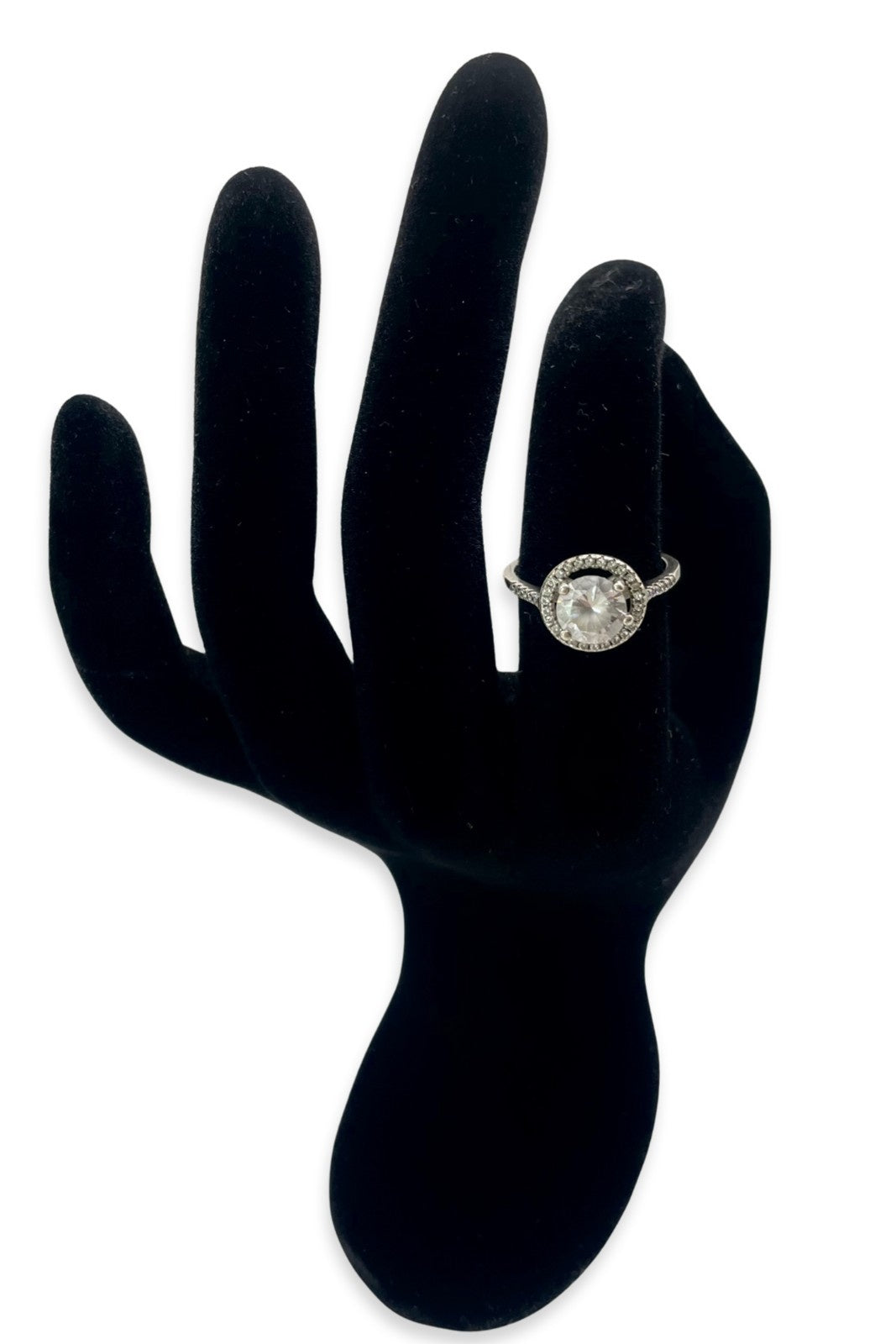 Zenyara Engagement Ring with Swarovski