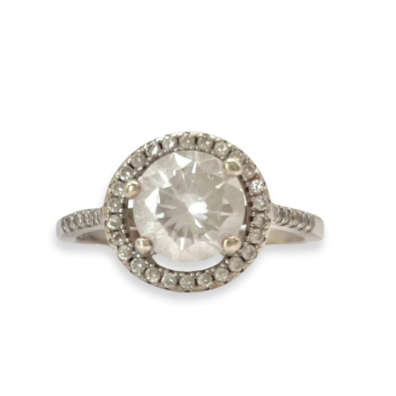 Zenyara Engagement Ring with Swarovski