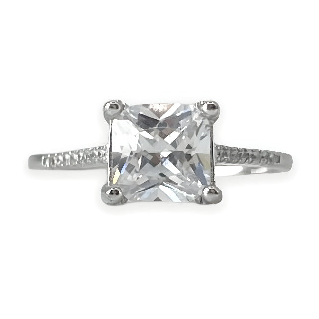 Undine Engagement Ring with Swarovski