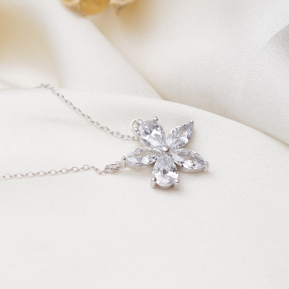 Giselle Flower Petal Necklace