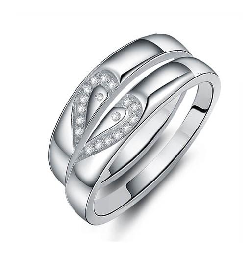 Half Hearts in Silver Titanium Wedding Ring with Swarovski Crystals (Men)