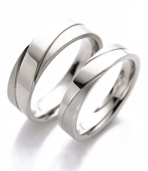 Black titanium promise rings | My Couple Goal