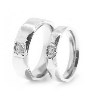Madison Titanium Wedding Ring with Swarovski Crystals (Men)