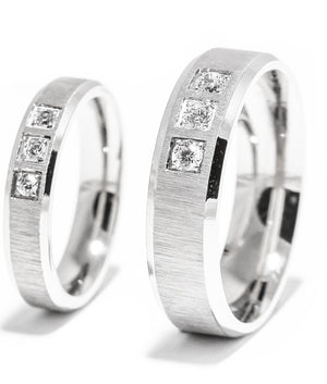 Crystal Inlay Three Stone Titanium Wedding Rings