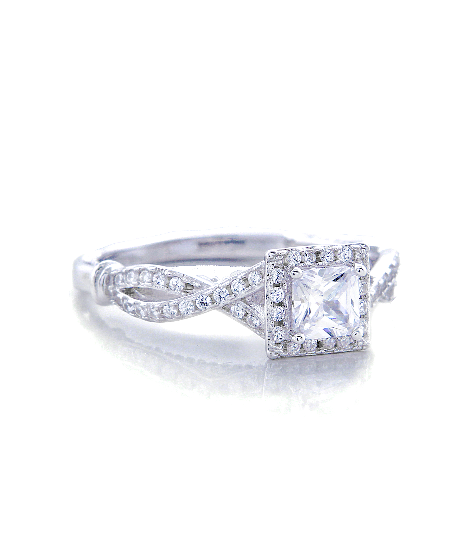 Beatrize Engagement Ring with Swarovski